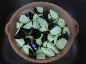 用八月瓜做吃的好吃吗视频,视频揭秘美味佳肴的制作过程