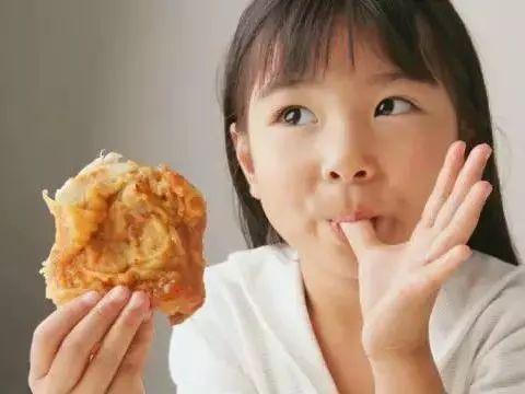 吃羊角瓜女孩视频大全,甜蜜瞬间，尽在这一刻