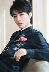 王俊凯情侣吃瓜视频播放,网友热议恋情真相