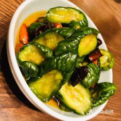 吃脆乳瓜的视频,视频带你领略清新口感