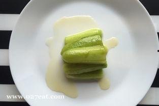 蜜糖吃瓜的视频,揭秘网红美食背后的甜蜜诱惑