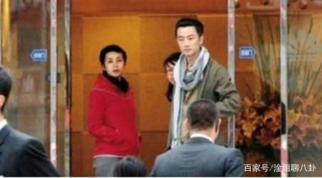 河北姐弟恋吃瓜视频大全,揭秘吃瓜视频背后的情感纠葛