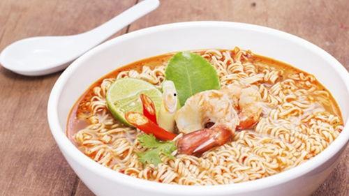 小呆瓜吃泡面视频