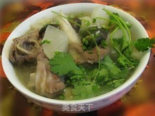 羊骨毛瓜煮汤可以吃吗视频,传统滋补美食，健康养生新选择