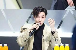 鹿晗和张艺兴吃瓜视频,揭秘娱乐圈幕后趣闻