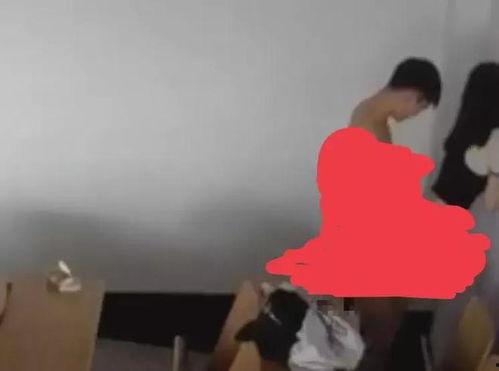 吃瓜大学生最新视频,校园生活趣味横生，笑料百出