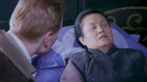 外国人吃老太太瓜视频,外国游客意外品尝老太太瓜引发热议