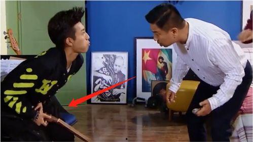 吃瓜被误伤搞笑视频在线观看