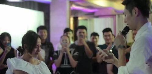 求婚吃瓜视频大全,甜蜜瞬间，笑料百出，见证爱情美好瞬间